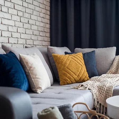 Apartment Golden River Ac - Homfi Collection